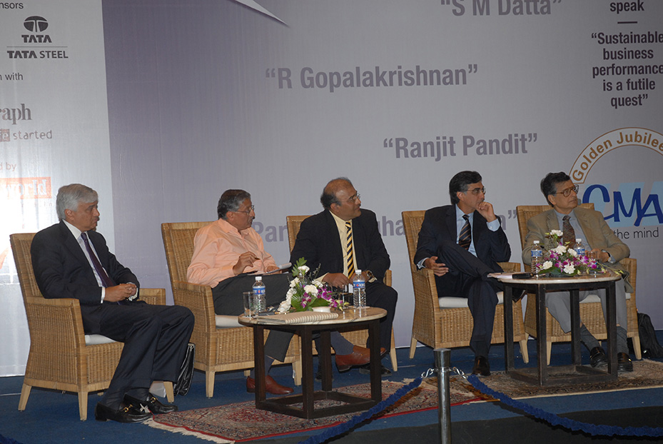 With Indian corporate leaders on a discussion on Sustainability of Business at Kolkata in 2005